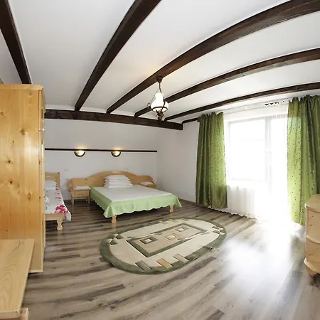 Pensiunea Lacramioara Săcel